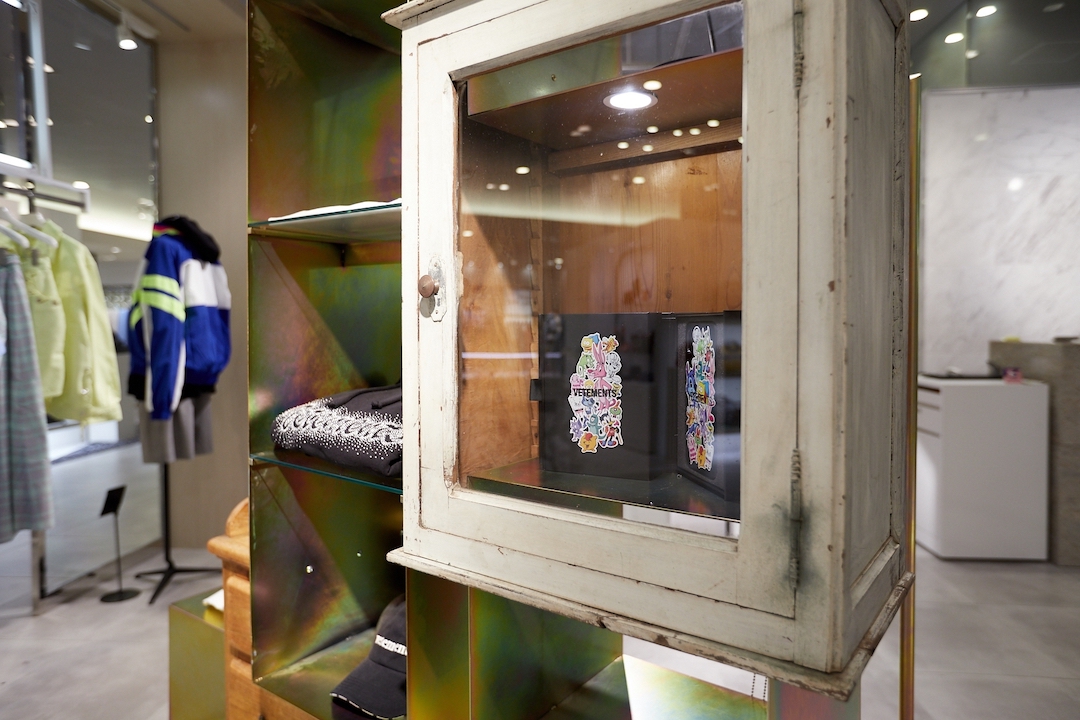 VETEMENTS05