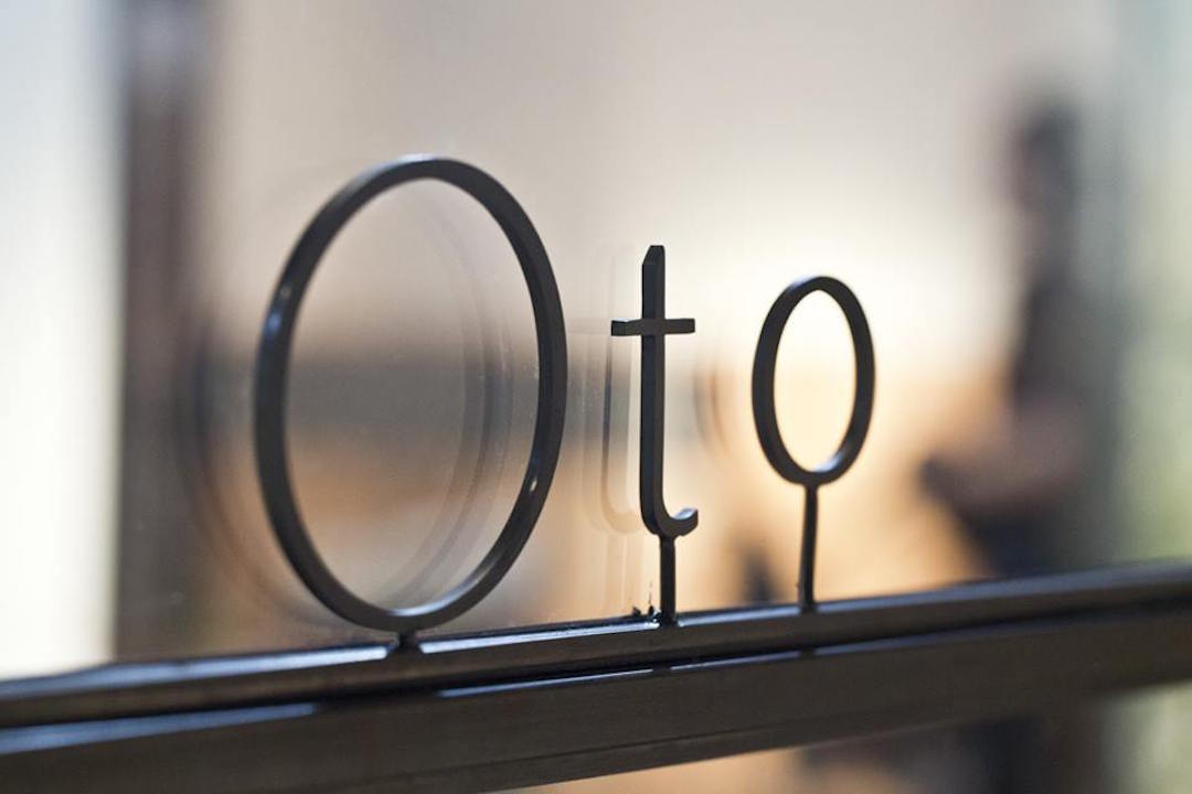 Oto ロゴデザイン02