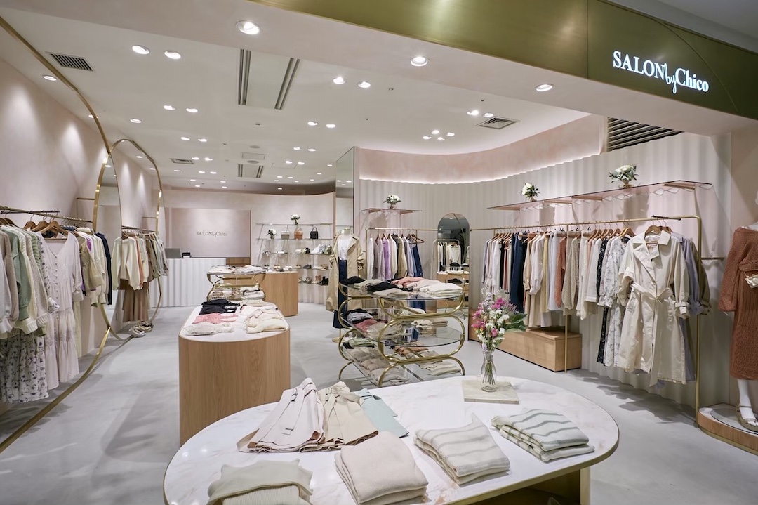 SALON by Chico LUCUA OSAKA03