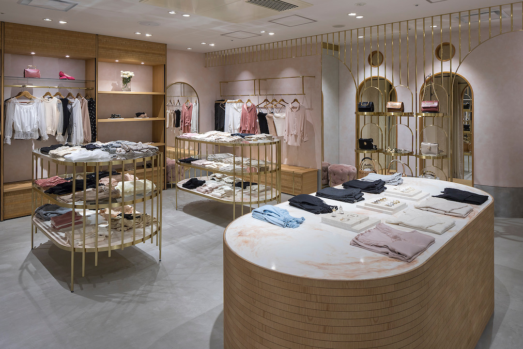 SALON by Chico LUMINE 横浜03