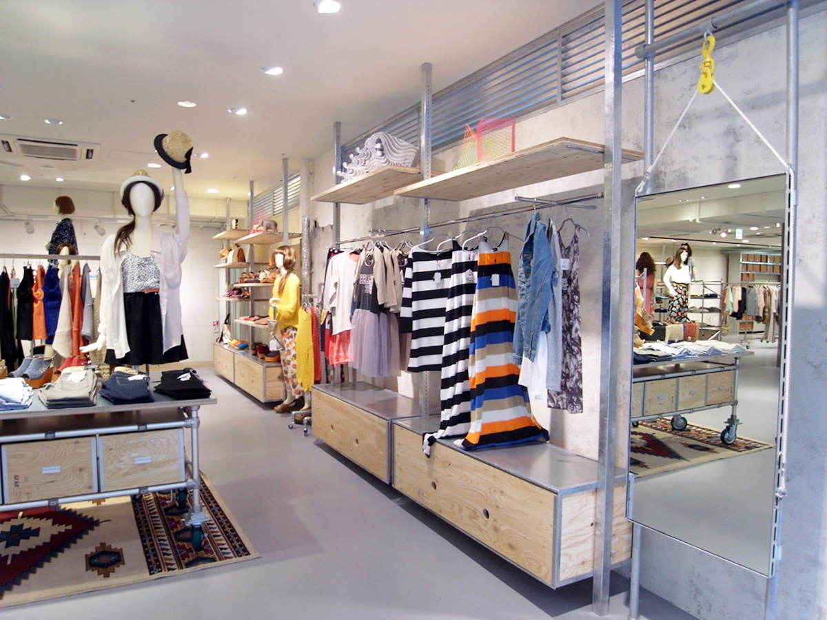 WHO'S WHO gallery namba CITY02