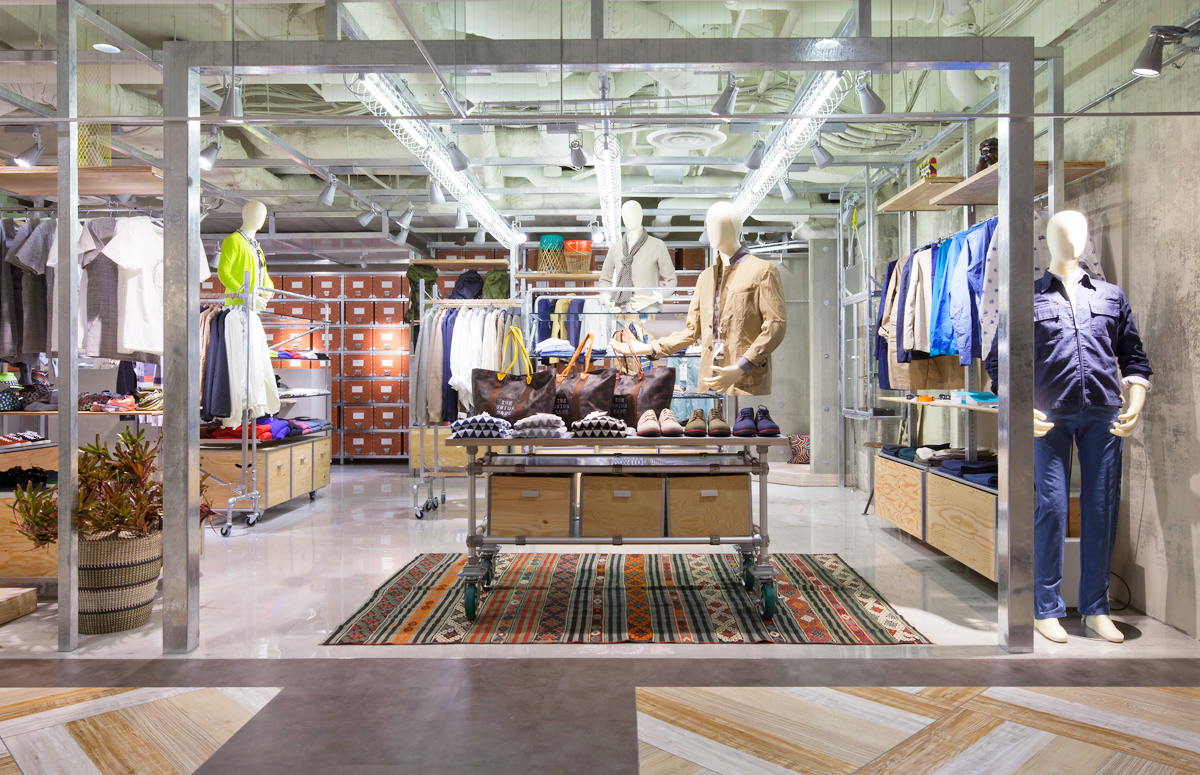 WHO'S WHO gallery Shinjuku LUMINE EST04